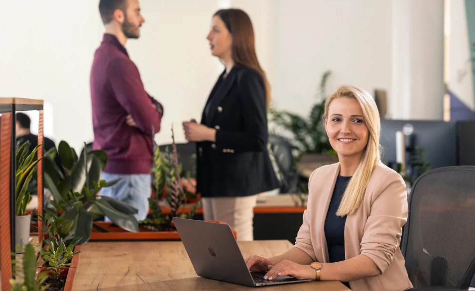 Navigating The Digital Development Dilemma Developing Product In House Vs Hiring A Vendor (1)